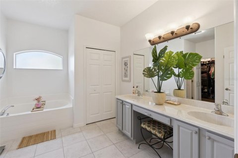 Villa ou maison à vendre à Haines City, Floride: 3 chambres, 221.48 m2 № 2103669 - photo 19