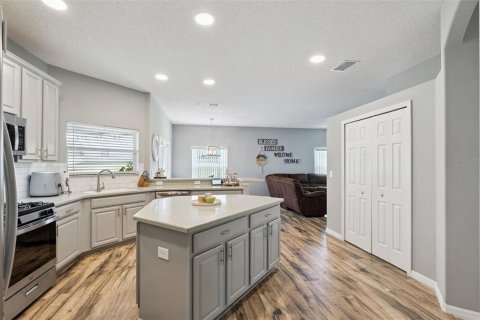 Villa ou maison à vendre à Haines City, Floride: 3 chambres, 221.48 m2 № 2103669 - photo 7