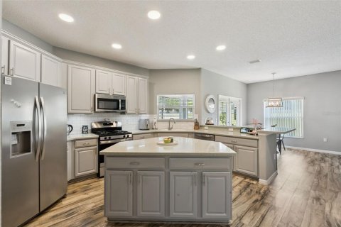 Villa ou maison à vendre à Haines City, Floride: 3 chambres, 221.48 m2 № 2103669 - photo 6