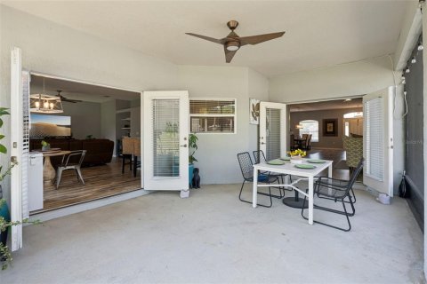Villa ou maison à vendre à Haines City, Floride: 3 chambres, 221.48 m2 № 2103669 - photo 27
