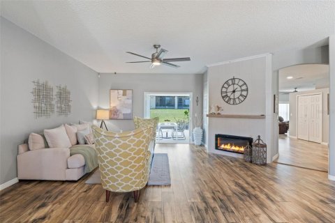 Villa ou maison à vendre à Haines City, Floride: 3 chambres, 221.48 m2 № 2103669 - photo 3