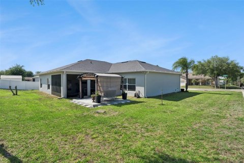 Villa ou maison à vendre à Haines City, Floride: 3 chambres, 221.48 m2 № 2103669 - photo 30