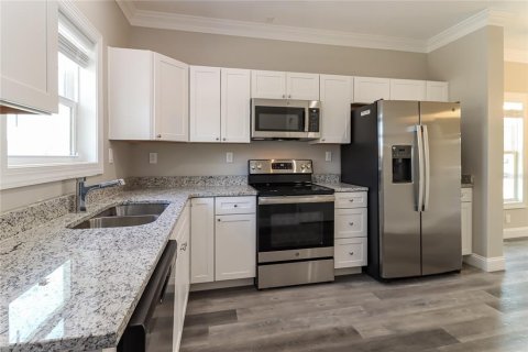 Снять в аренду квартиру в Сент-Питерсберг, Флорида 4 комнаты, 87.14м2, № 1910421 - фото 7