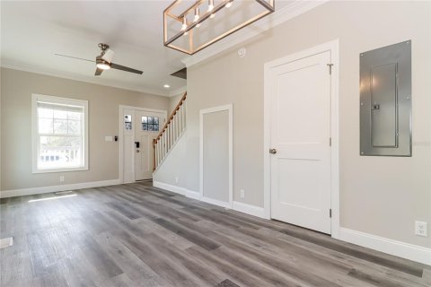 Снять в аренду квартиру в Сент-Питерсберг, Флорида 4 комнаты, 87.14м2, № 1910421 - фото 4