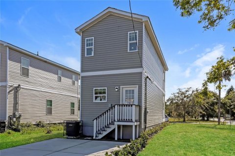 Снять в аренду квартиру в Сент-Питерсберг, Флорида 4 комнаты, 87.14м2, № 1910421 - фото 15