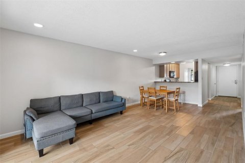 Copropriété à louer à Orlando, Floride: 2 chambres, 82.68 m2 № 2425409 - photo 3