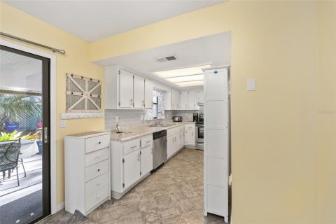 House in Ocala, Florida 3 bedrooms, 110 sq.m. № 1882855 - photo 16