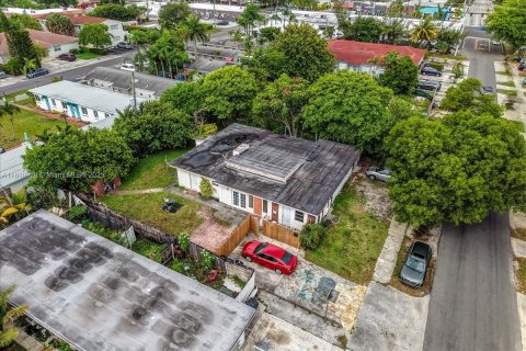 Commercial property in Hallandale Beach, Florida № 1776064 - photo 13