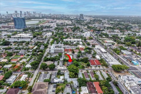 Commercial property in Hallandale Beach, Florida № 1776064 - photo 23