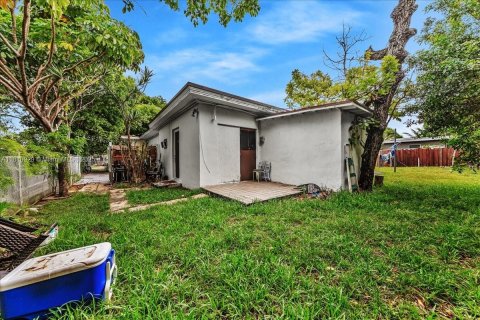 Commercial property in Hallandale Beach, Florida № 1776064 - photo 5