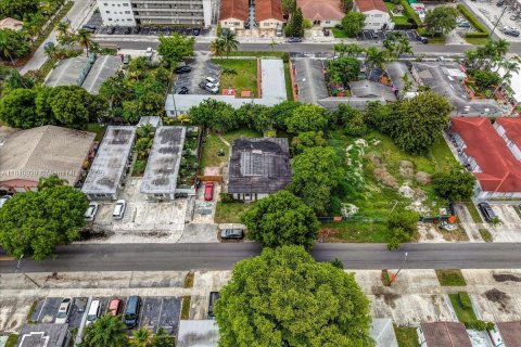 Commercial property in Hallandale Beach, Florida № 1776064 - photo 24