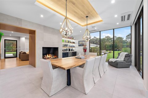Casa en venta en Palm Beach Gardens, Florida, 5 dormitorios, 559.92 m2 № 1921787 - foto 2