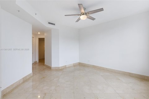 Condo in Miami, Florida, 1 bedroom  № 2052938 - photo 14