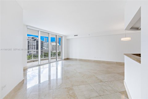 Condo in Miami, Florida, 1 bedroom  № 2052938 - photo 9