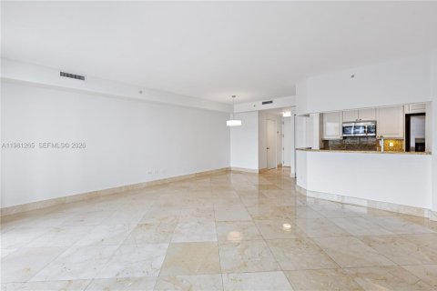 Condo in Miami, Florida, 1 bedroom  № 2052938 - photo 8