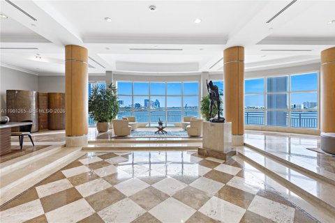 Condo in Miami, Florida, 1 bedroom  № 2052938 - photo 20