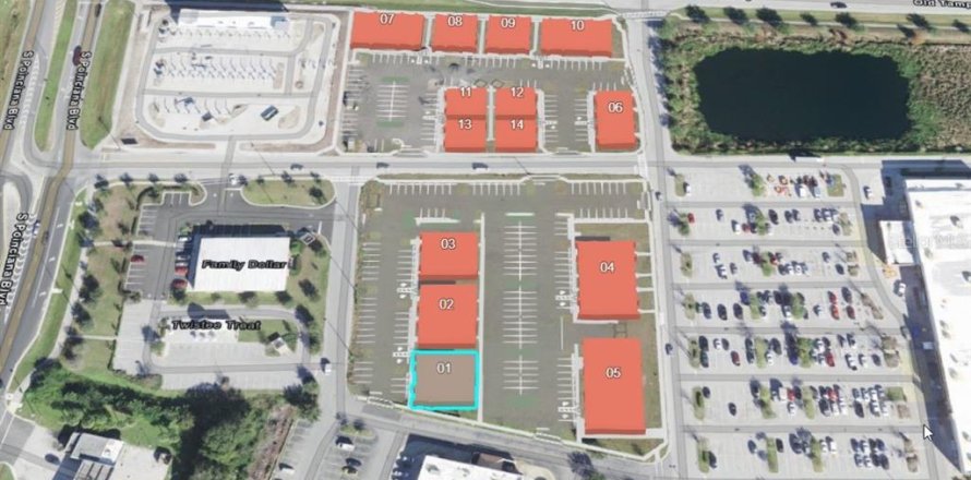 Commercial property in Kissimmee, Florida № 2114124