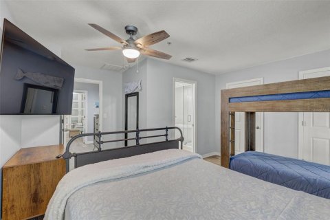 Villa ou maison à vendre à Indian Shores, Floride: 3 chambres, 183.85 m2 № 2398484 - photo 29