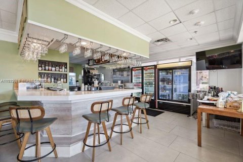 Снять в аренду кондоминиум в Майами-Бич, Флорида 2 спальни, 110.55м2, № 1990588 - фото 27