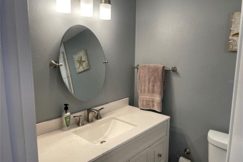 Condo in Clearwater, Florida, 2 bedrooms  № 212677 - photo 28