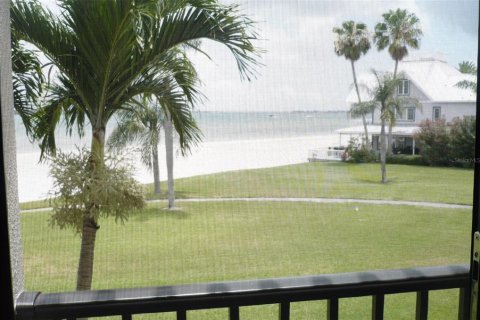 Condo in Clearwater, Florida, 2 bedrooms  № 212677 - photo 16