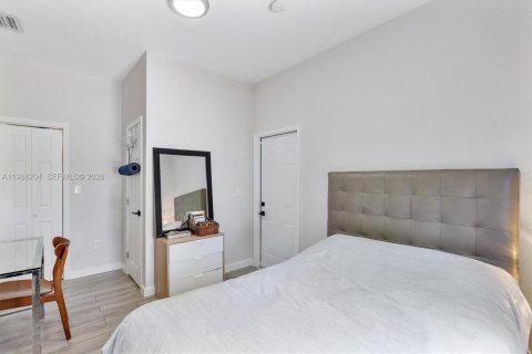 Купить виллу или дом в Майами, Флорида 3 спальни, 111.58м2, № 2044926 - фото 27