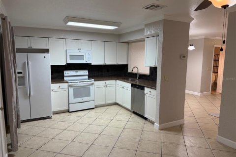 Touwnhouse à louer à Casselberry, Floride: 3 chambres, 123.47 m2 № 2404658 - photo 3