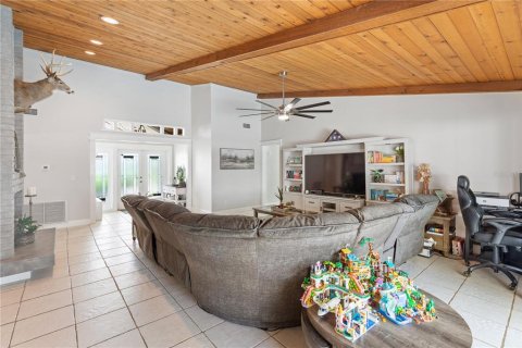 House in Cape Coral, Florida 3 bedrooms, 168.25 sq.m. № 1873859 - photo 10
