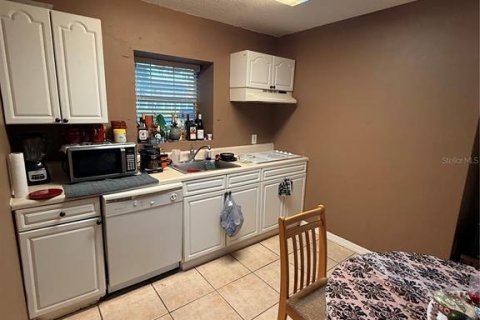 Touwnhouse à louer à Davenport, Floride: 1 chambre, 37.72 m2 № 2415478 - photo 10