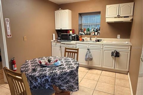 Touwnhouse à louer à Davenport, Floride: 1 chambre, 37.72 m2 № 2415478 - photo 4