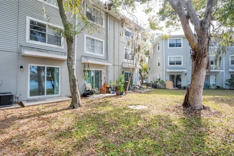 Condo in Tampa, Florida, 1 bedroom  № 1535605 - photo 17