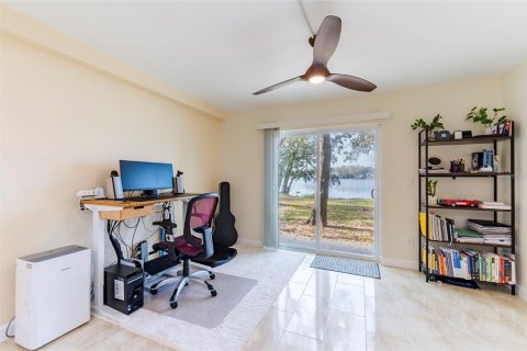 Condo in Tampa, Florida, 1 bedroom  № 1535605 - photo 11
