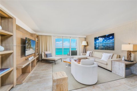 Condo in Miami Beach, Florida, 3 bedrooms  № 2022988 - photo 6