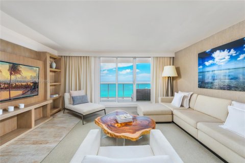 Condo in Miami Beach, Florida, 3 bedrooms  № 2022988