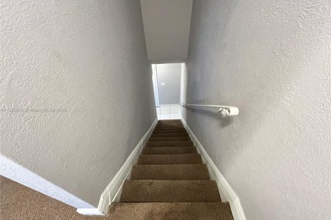Touwnhouse à louer à Lauderhill, Floride: 2 chambres, 98.48 m2 № 1976079 - photo 13