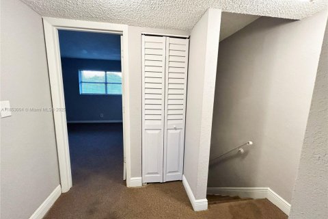 Touwnhouse à louer à Lauderhill, Floride: 2 chambres, 98.48 m2 № 1976079 - photo 15