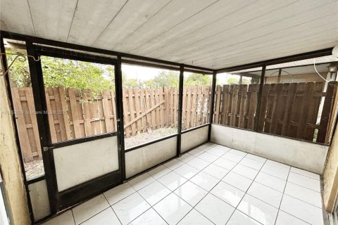 Touwnhouse à louer à Lauderhill, Floride: 2 chambres, 98.48 m2 № 1976079 - photo 20