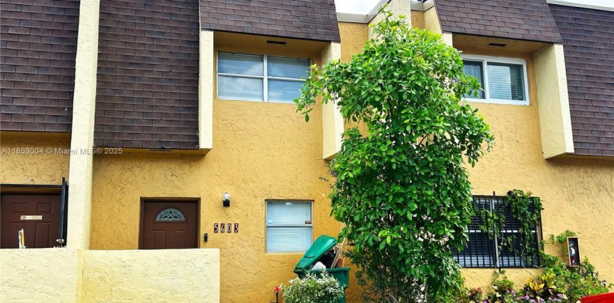 Touwnhouse à Lauderhill, Floride 2 chambres, 98.48 m2 № 1976079