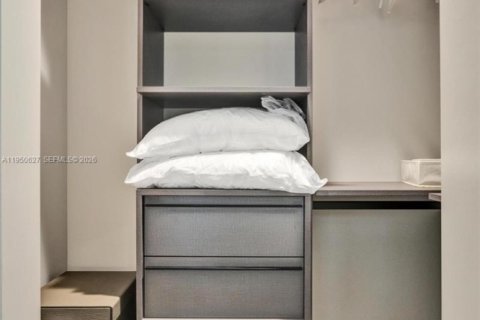 Снять в аренду кондоминиум в Майами, Флорида 1 спальня, 59.46м2, № 2006974 - фото 11