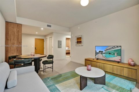 Снять в аренду кондоминиум в Майами, Флорида 1 спальня, 59.46м2, № 2006974 - фото 2