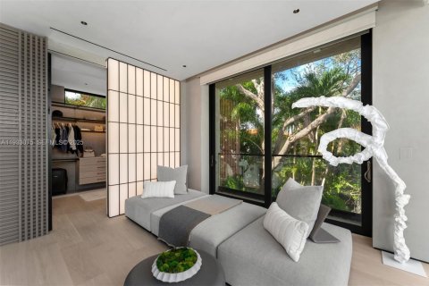 Villa ou maison à vendre à Miami, Floride: 5 chambres, 489.22 m2 № 1991020 - photo 18