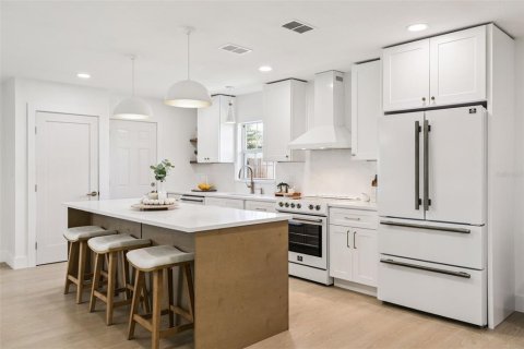 Casa en venta en Winter Park, Florida, 4 dormitorios, 149.11 m2 № 2231422 - foto 9