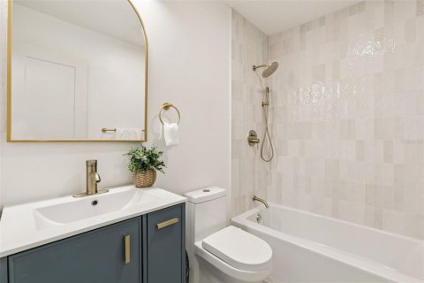 Casa en venta en Winter Park, Florida, 4 dormitorios, 149.11 m2 № 2231422 - foto 18