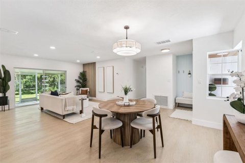 Casa en venta en Winter Park, Florida, 4 dormitorios, 149.11 m2 № 2231422 - foto 7