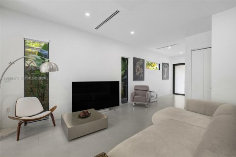 Touwnhouse à louer à Miami, Floride: 3 chambres, 187.29 m2 № 2046296 - photo 5