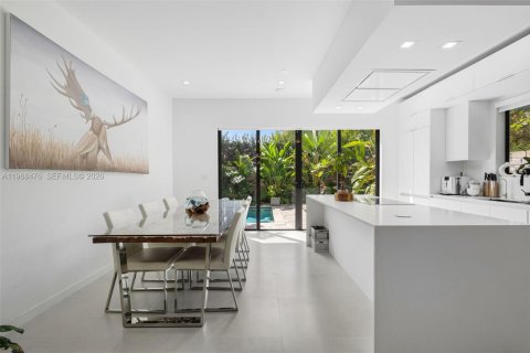 Touwnhouse à louer à Miami, Floride: 3 chambres, 187.29 m2 № 2046296 - photo 9