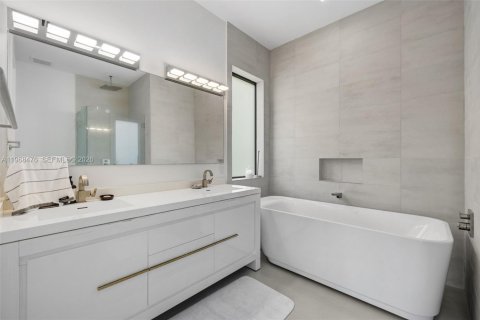 Touwnhouse à louer à Miami, Floride: 3 chambres, 187.29 m2 № 2046296 - photo 14