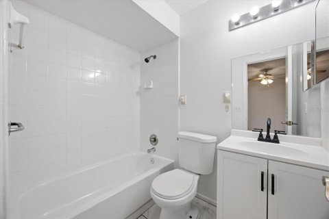 Appartement à louer à Orlando, Floride: 2 chambres, 77.76 m2 № 2408388 - photo 9
