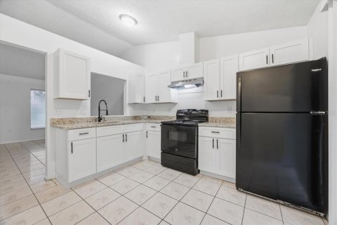 Appartement à louer à Orlando, Floride: 2 chambres, 77.76 m2 № 2408388 - photo 4