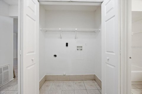 Appartement à louer à Orlando, Floride: 2 chambres, 77.76 m2 № 2408388 - photo 12